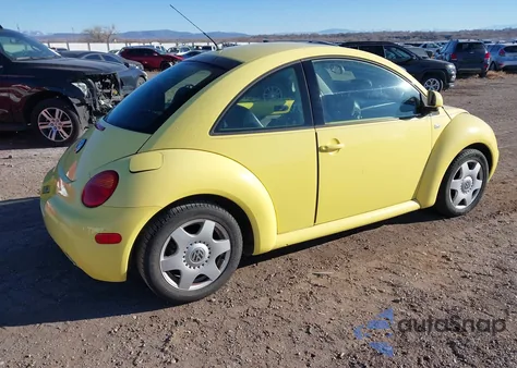 2000 Volkswagen New Beetle Glx из США, поврежденный, VIN 3VWDD21C4YM429464